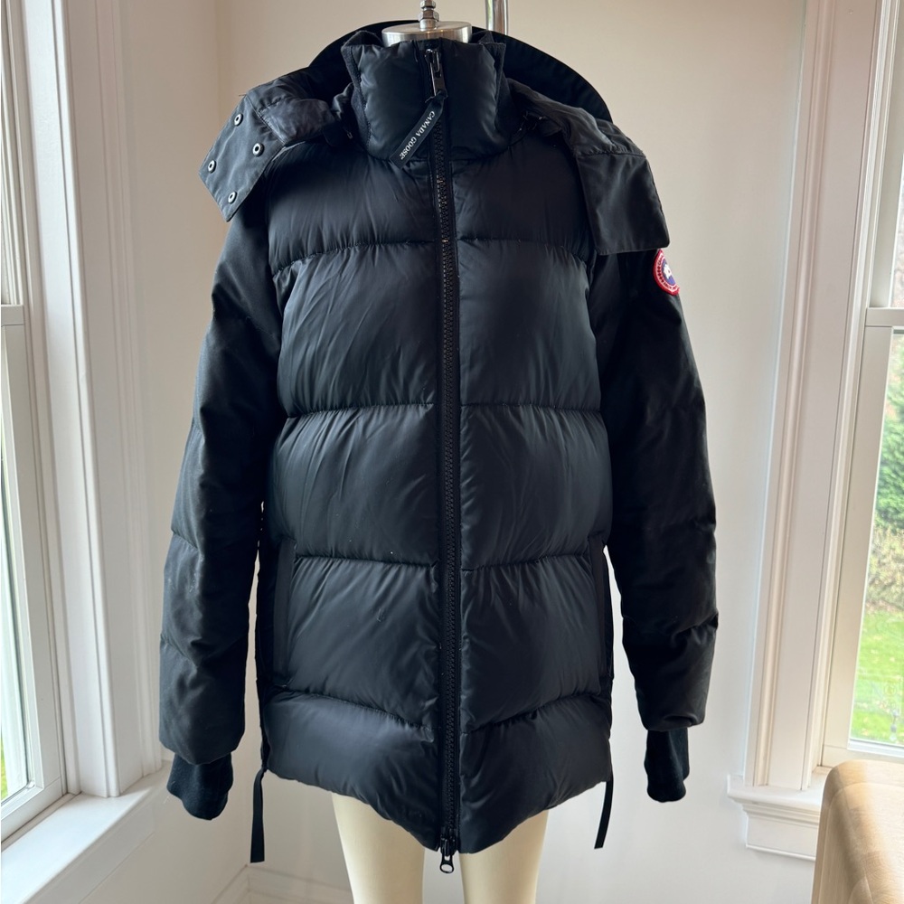 Canada Goose Mid Length Down Coat with side extensions, Thumb Holes and Hood